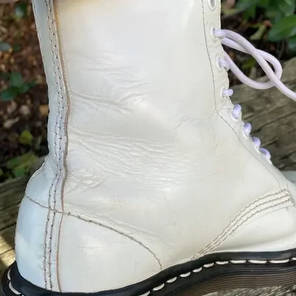 Vintage Dr Martens 1460 MIE England White Combat Boots Women's 7 US / 5 UK - Picture 9 of 16